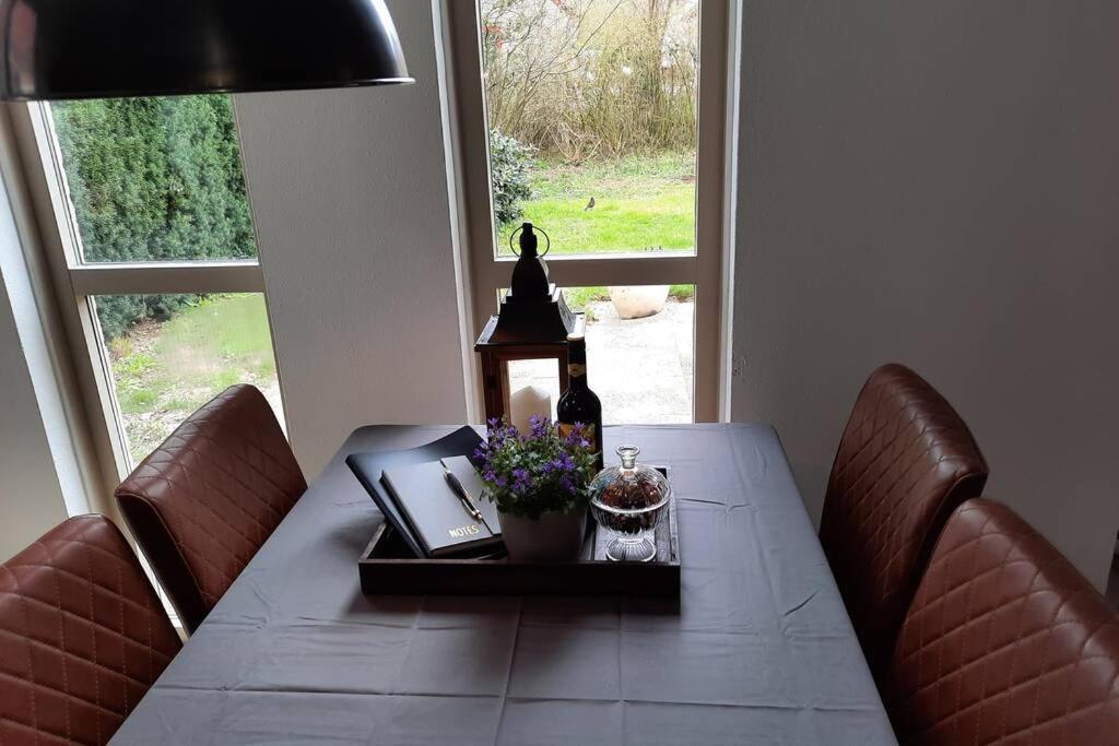 Gezellige Vakantiewoning Met Sauna In Ewijk Bij Nijmegen - Recreational Only No Workers Zewnętrze zdjęcie